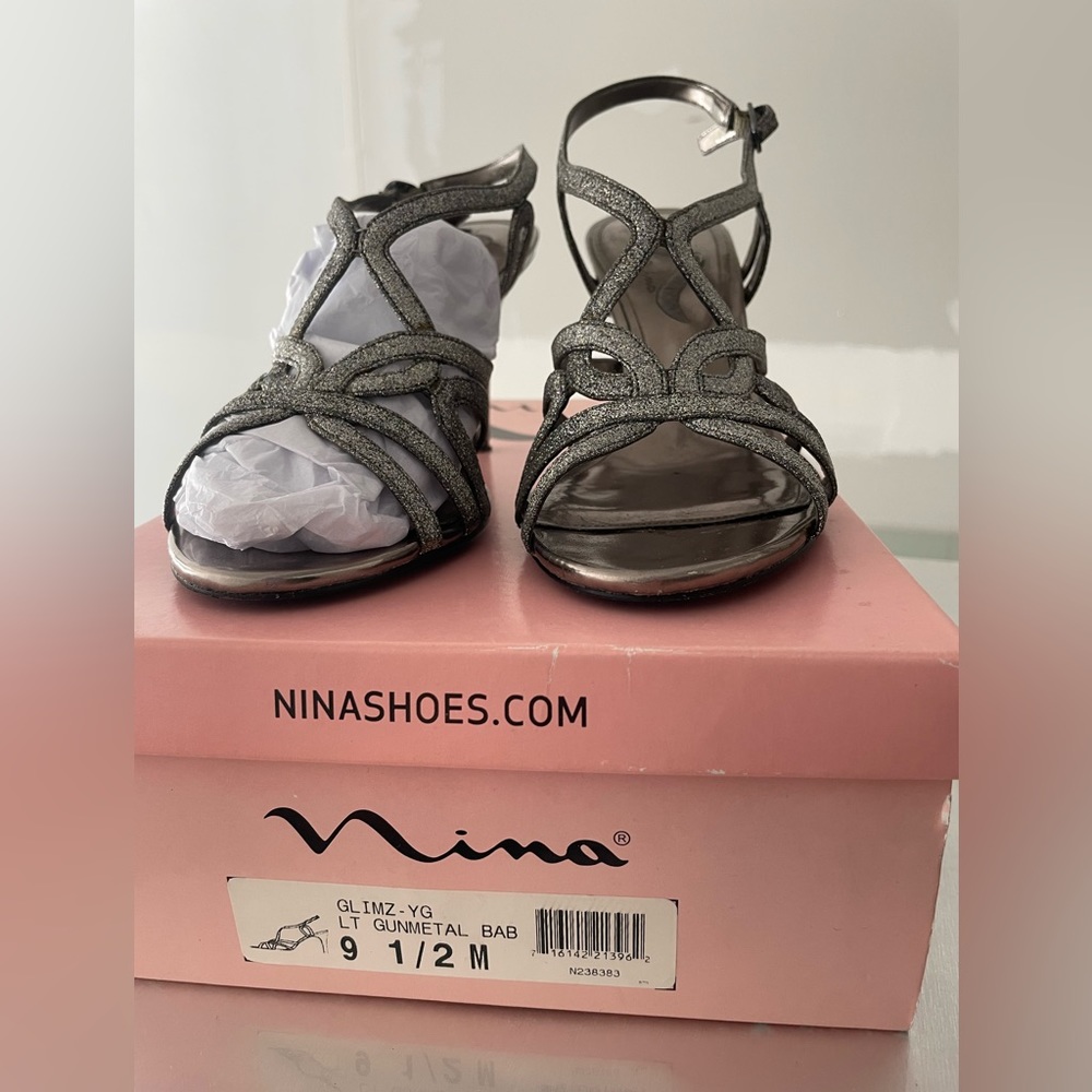 Nina silver 9.5 dress sandals evening, Shoe
